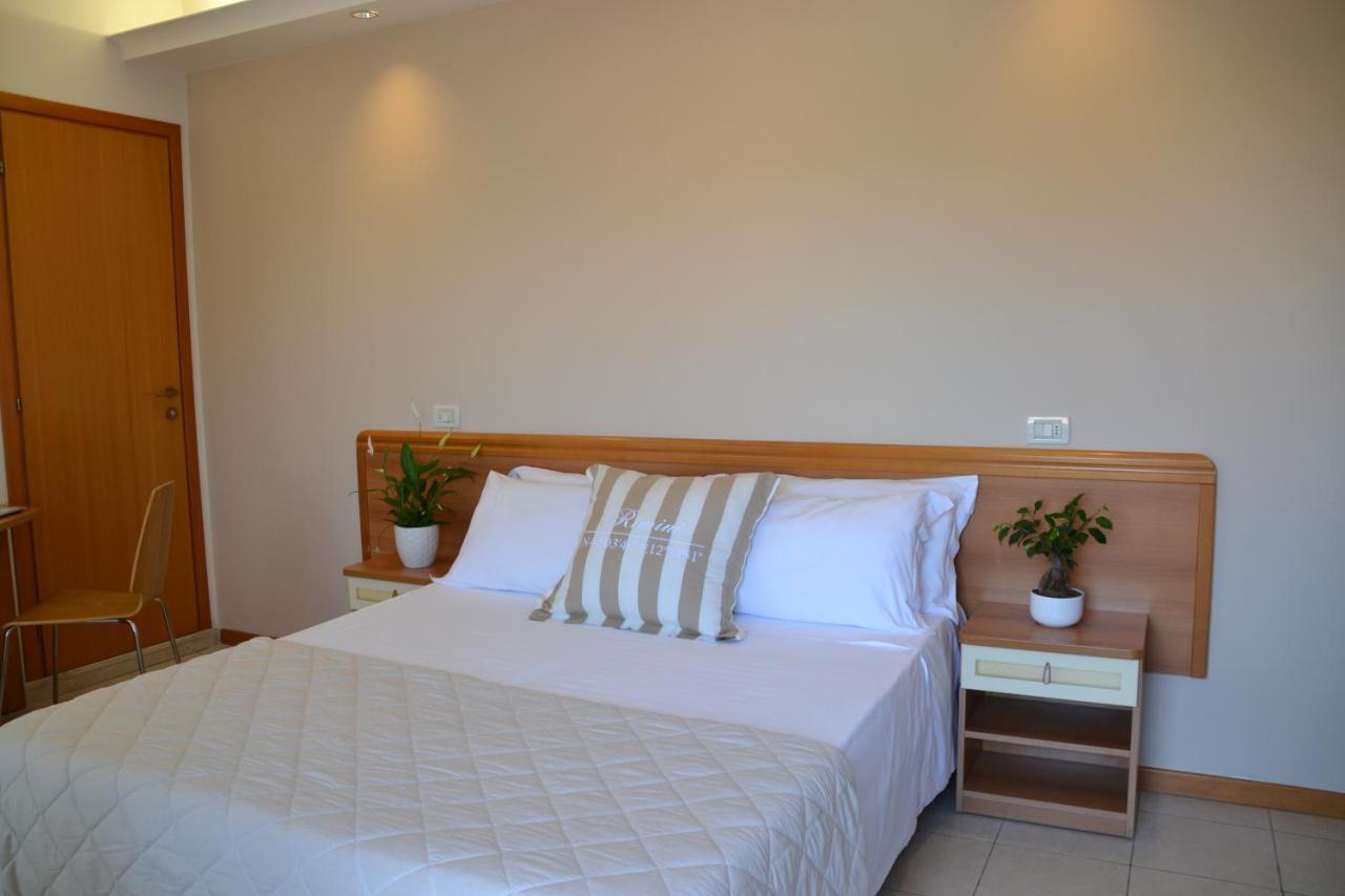 Hotel Apogeo - Breakfast Experience Rimini Luaran gambar