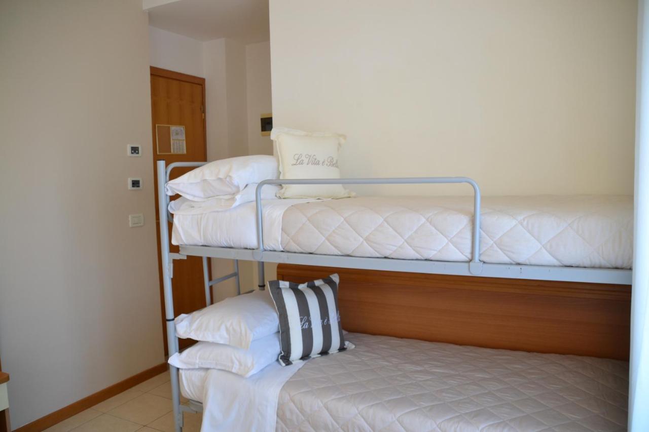 Hotel Apogeo - Breakfast Experience Rimini Luaran gambar