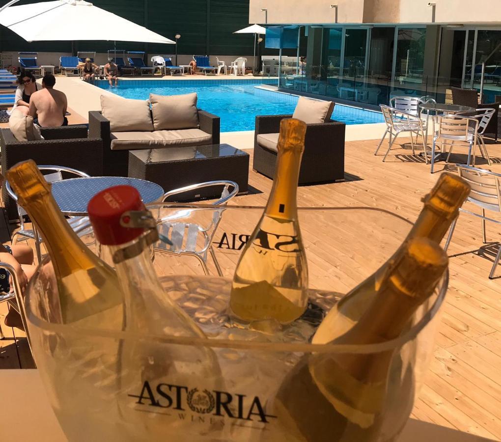 Hotel Apogeo - Breakfast Experience Rimini Luaran gambar