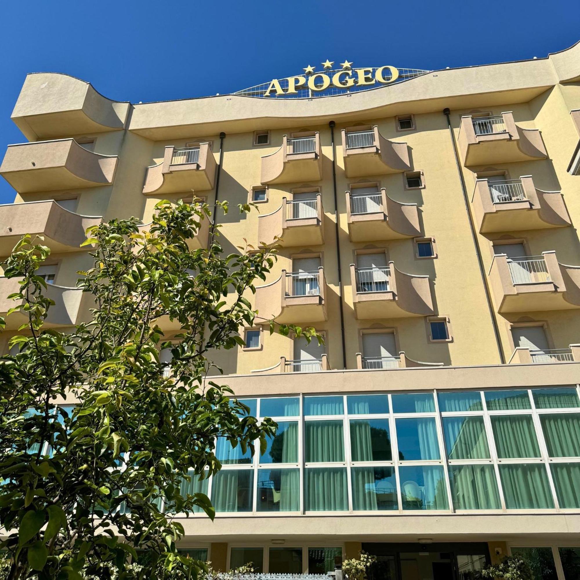 Hotel Apogeo - Breakfast Experience Rimini Luaran gambar